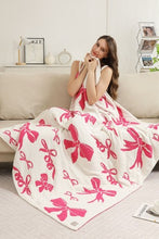 Load image into Gallery viewer, Luxxe Blankets
