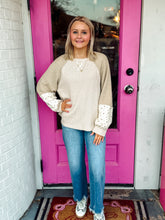 Load image into Gallery viewer, Raglan Sleeve Color Block Casual Textured Knit Top
