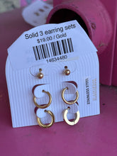 Load image into Gallery viewer, Solid 3 earring sets

