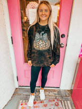 Load image into Gallery viewer, Bleached leopard pumpkin sweater
