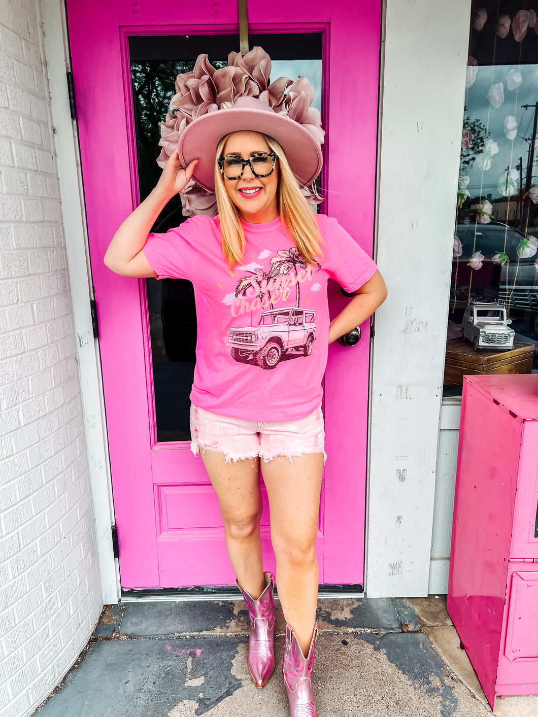 Neon Pink Sunset Chaser