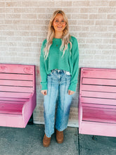 Load image into Gallery viewer, Cropped Knit Sweater With Crew Neck
