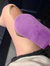 Load image into Gallery viewer, Self tanning supplies
