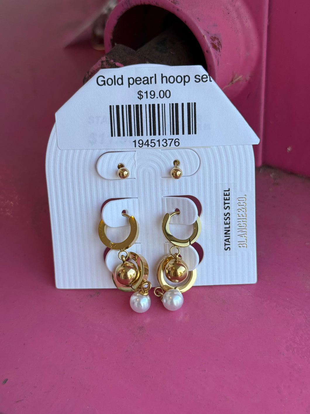 Gold pearl hoop set