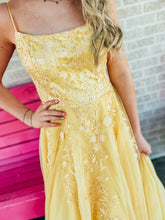 Load image into Gallery viewer, light yellow say yes to the prom womens formal dress, 11
