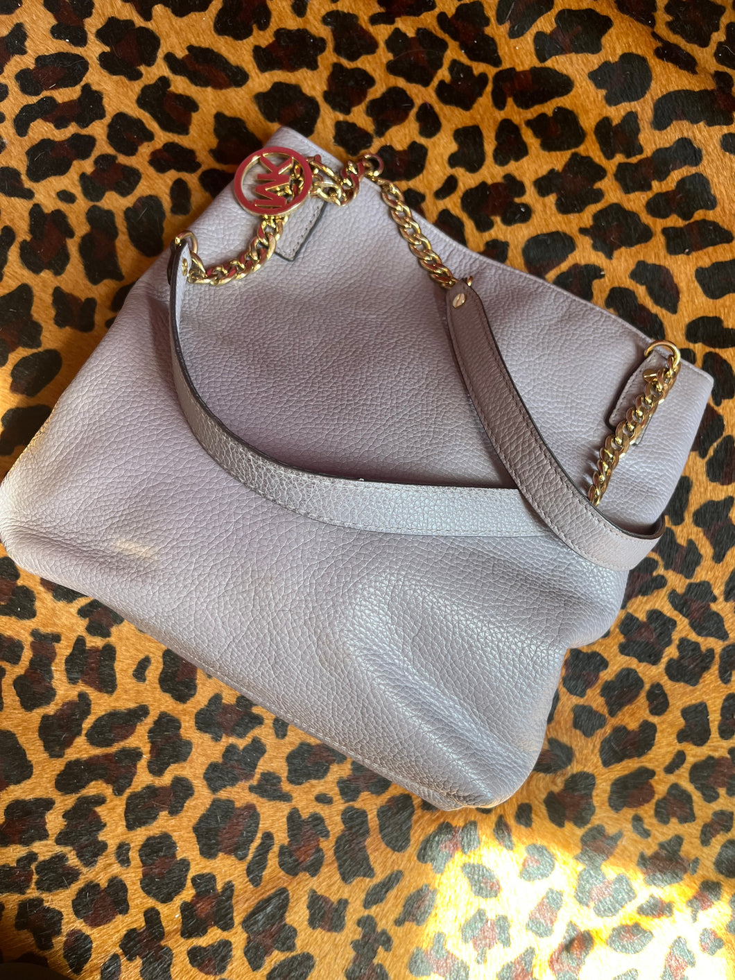 Gray Michael Kors purse, One Size