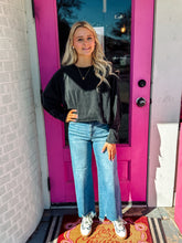 Load image into Gallery viewer, High Rise Crop Wide Step Hem Jeans
