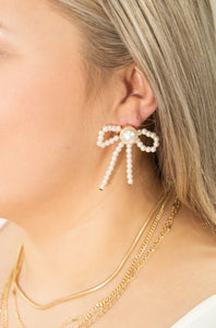 Pearl bow earrings