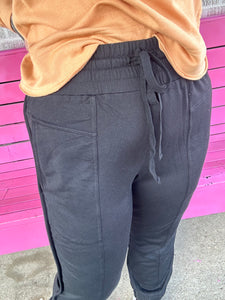 Joggers with tie waist