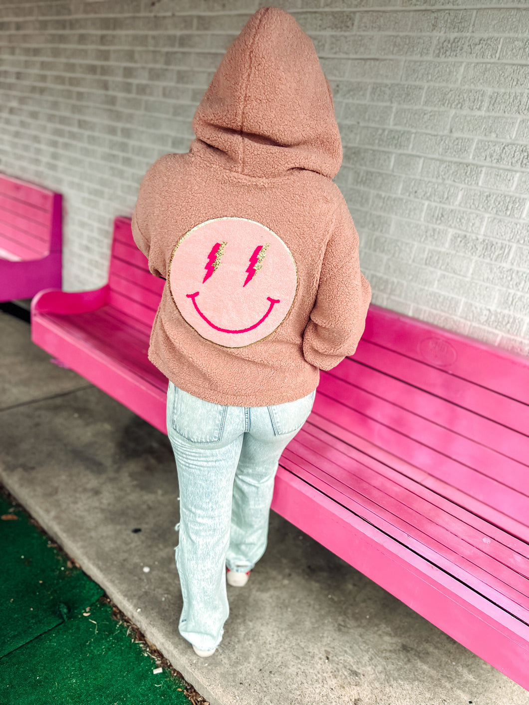 Blush smiley Sherpa pullover