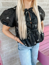 Load image into Gallery viewer, Black front tie bow top

