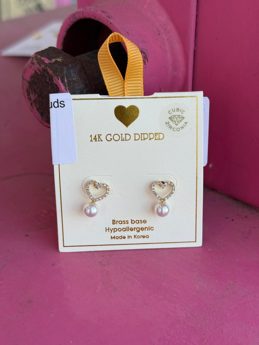 Gold heart rhinestone pearl studs