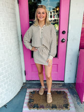 Load image into Gallery viewer, Sweet Sporty Striped Top And Skirt Set
