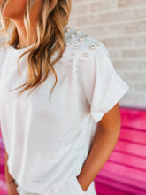 Load image into Gallery viewer, White Pearl short set
