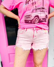 Load image into Gallery viewer, High Rise Frayed Hem Risen Shorts
