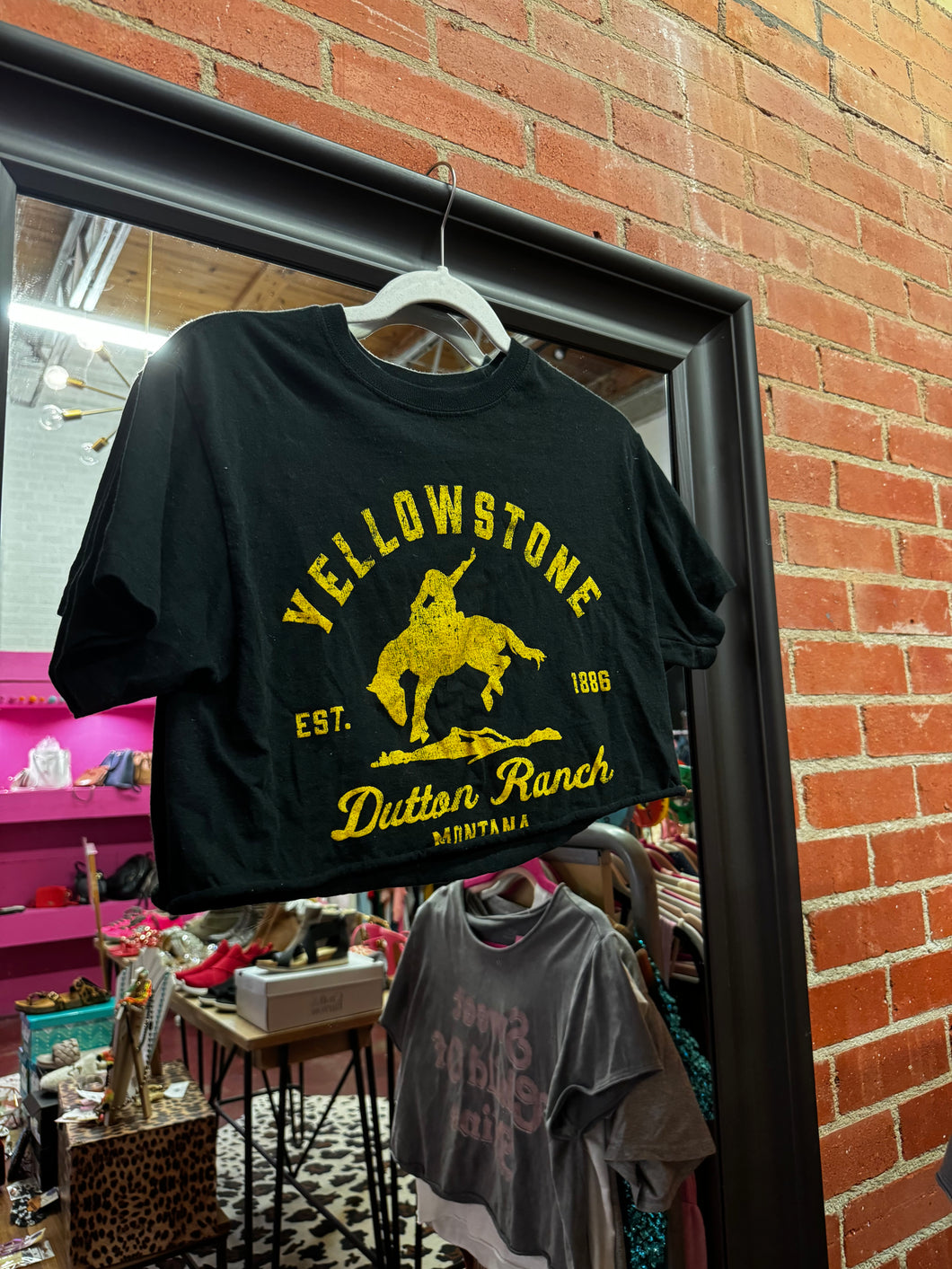 black yellowstone Womens Top, Small