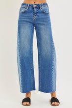 Load image into Gallery viewer, Slouchy Cropped Barrel Jeans With Contrast Wash
