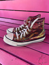 Load image into Gallery viewer, Sequin converse Shoes, Youth 5.5
