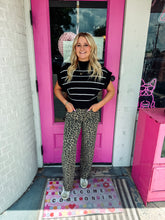 Load image into Gallery viewer, High Rise Wide Leopard Contrast Waist Band
