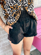 Load image into Gallery viewer, Twill acid wash high waisted shorts
