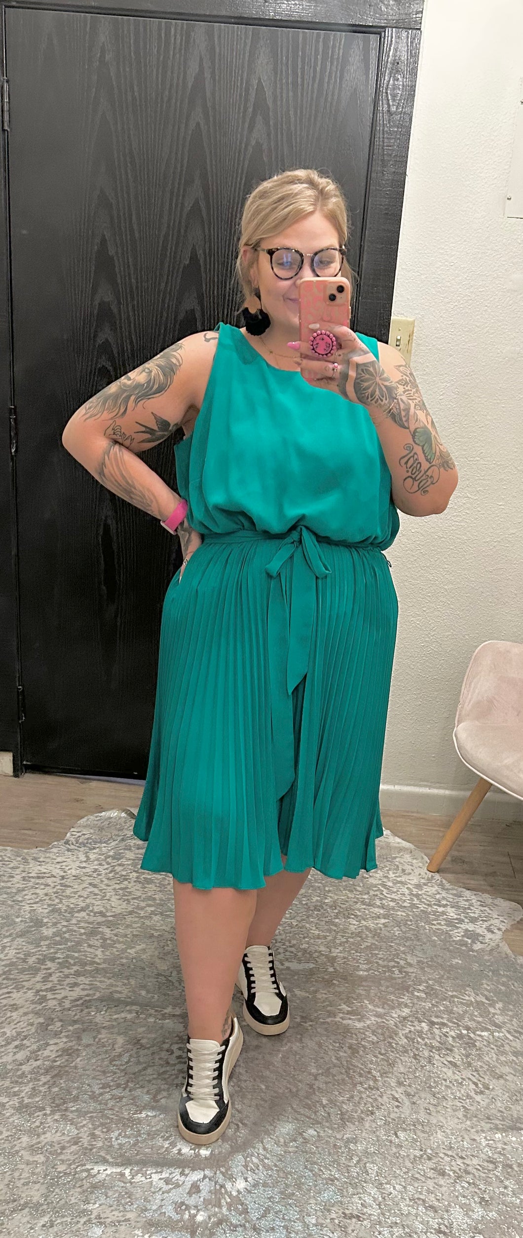 Green Vince Camuto Pant Suit, 20