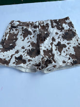 Load image into Gallery viewer, Cow print Judy Blue Shorts, Large
