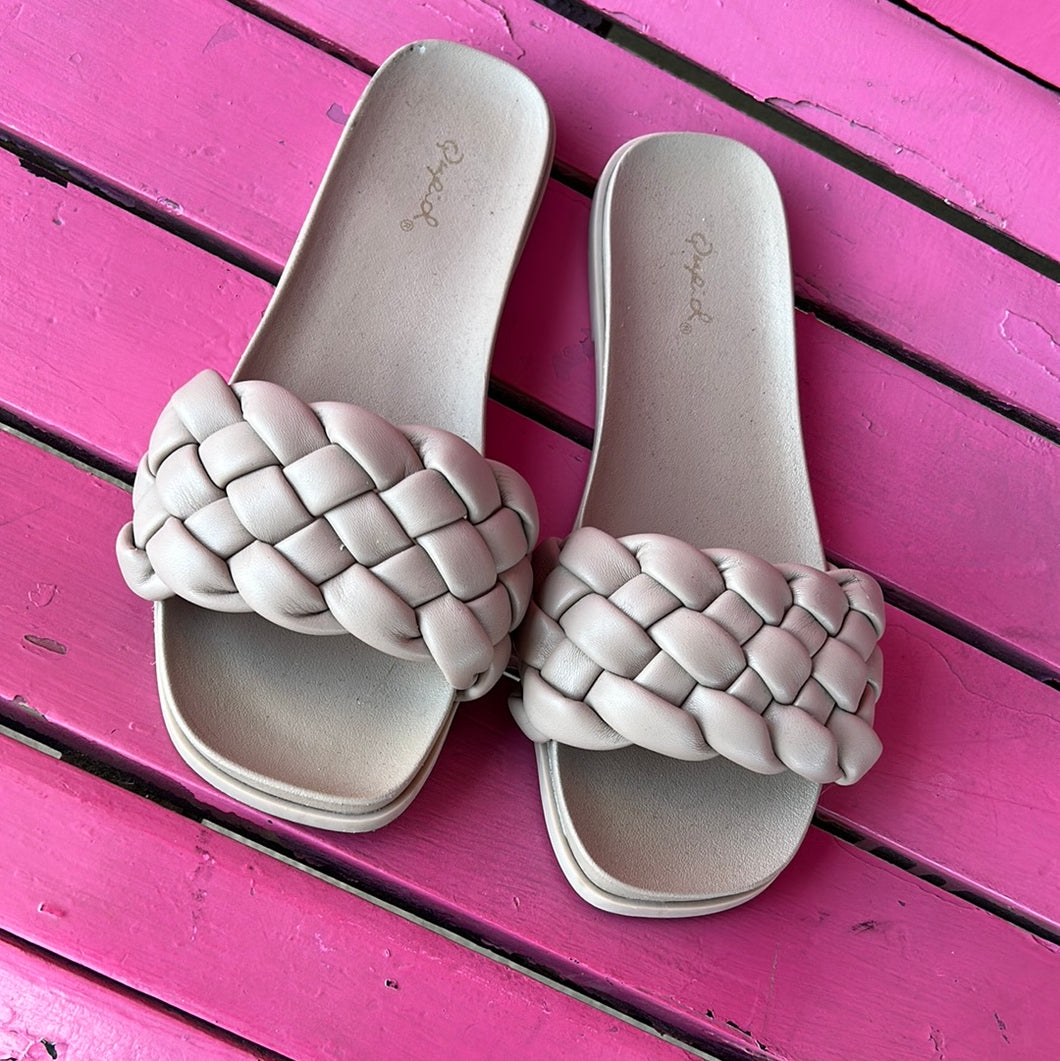 Beige Qupid Shoes, 8