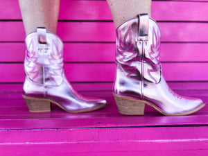 Claire metallic pink boots
