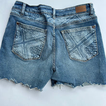 Load image into Gallery viewer, Denim Judy Blue Shorts, Large
