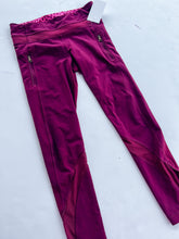 Load image into Gallery viewer, rasberry Lululemon Leggings, 6
