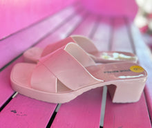 Load image into Gallery viewer, Tan steve madden Shoes
