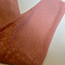 Load image into Gallery viewer, Pink with leopard Victoria Secret Leggings, Medium
