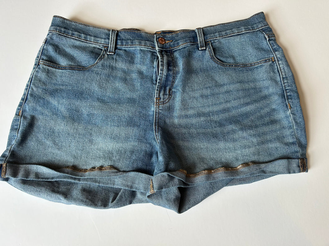 Denim Old Navy Shorts, 16