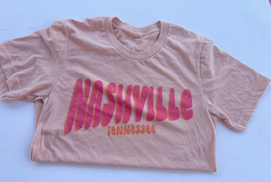 Blush Pink Bulldog Womens Graphic Tee, Medium