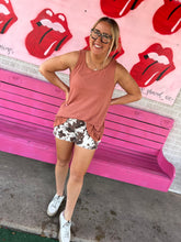 Load image into Gallery viewer, Cow print Judy Blue Shorts, Large
