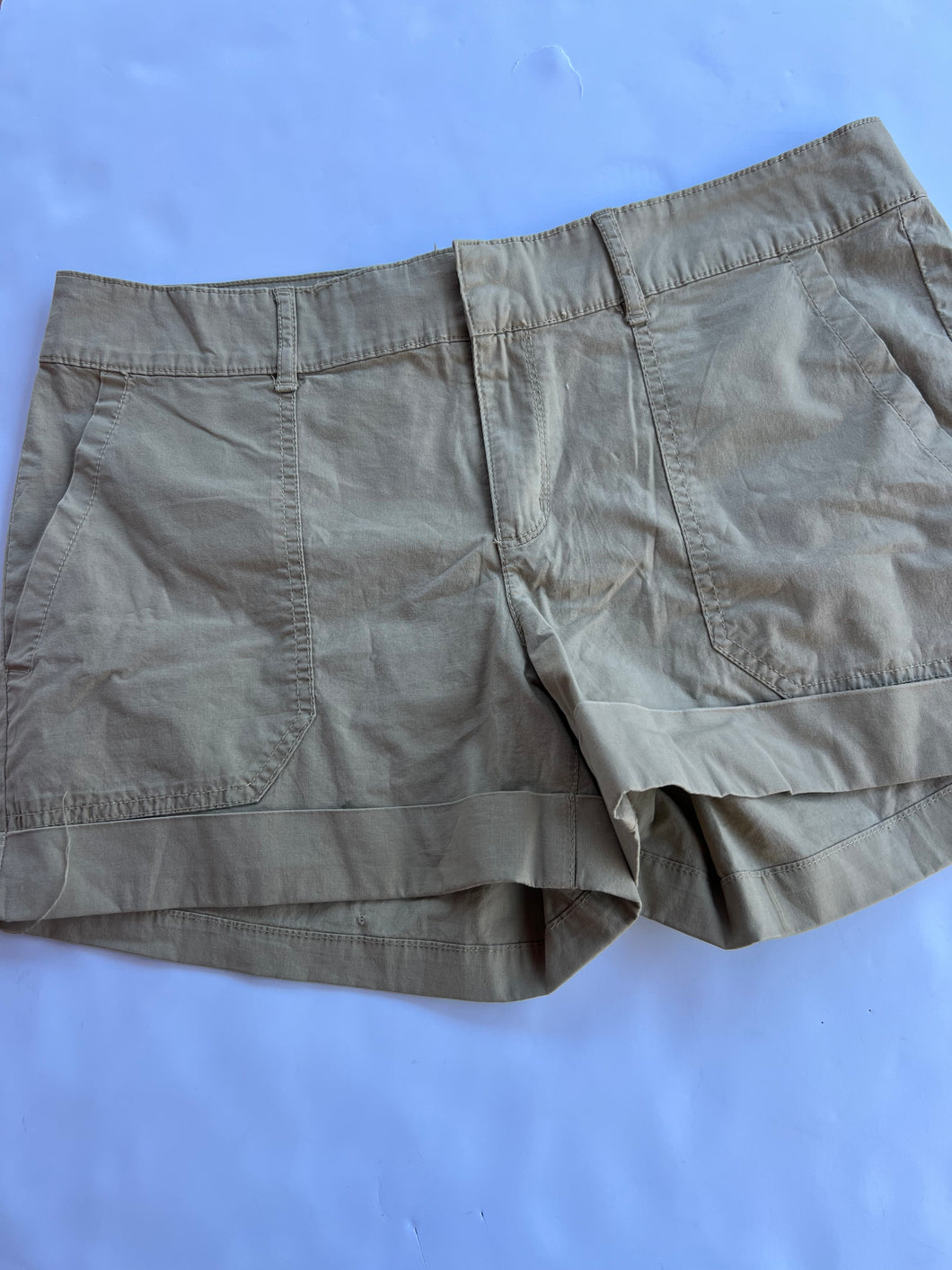 Khaki Ana Shorts, 12
