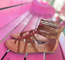 Load image into Gallery viewer, Tan Jessica Simpson Shoes, 5
