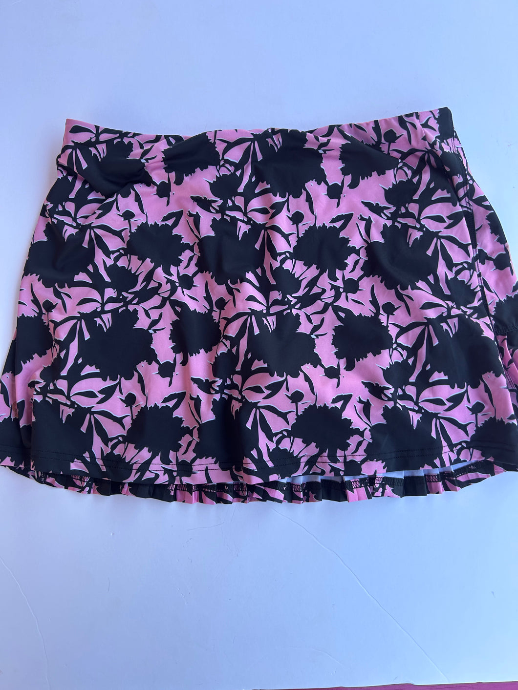 black and pink cross country Skort, Large