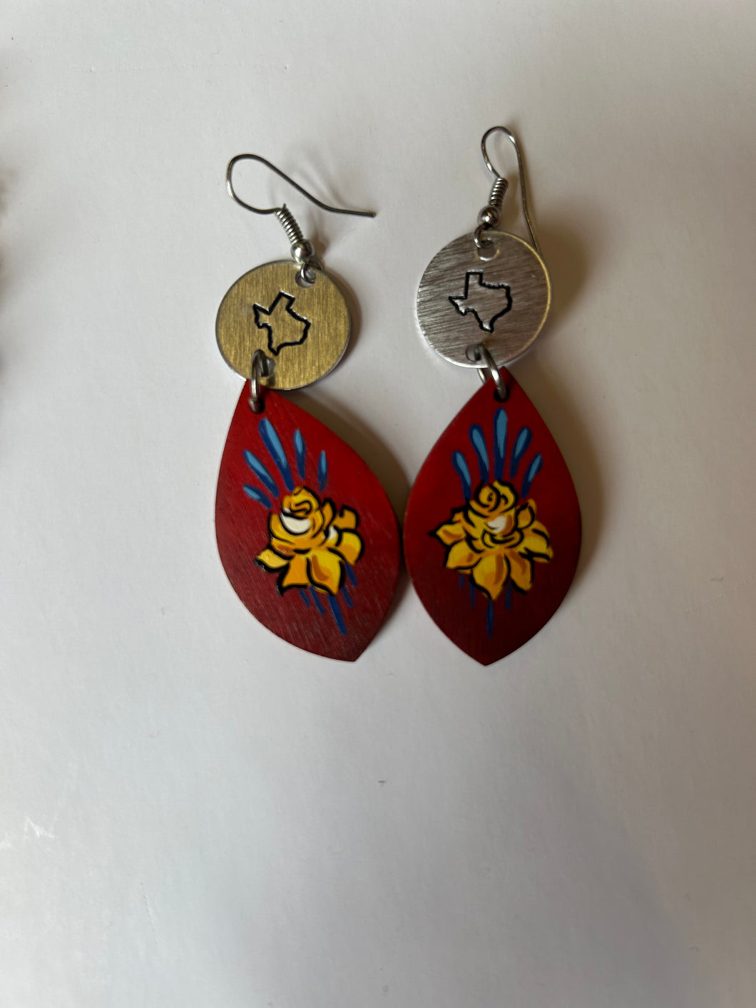 Texas/Yellow Rose Pink Bulldog Earrings
