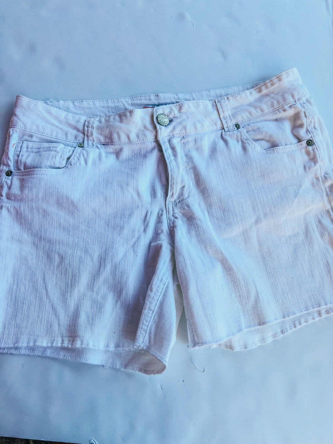 White Celebrity Pink Shorts, 15