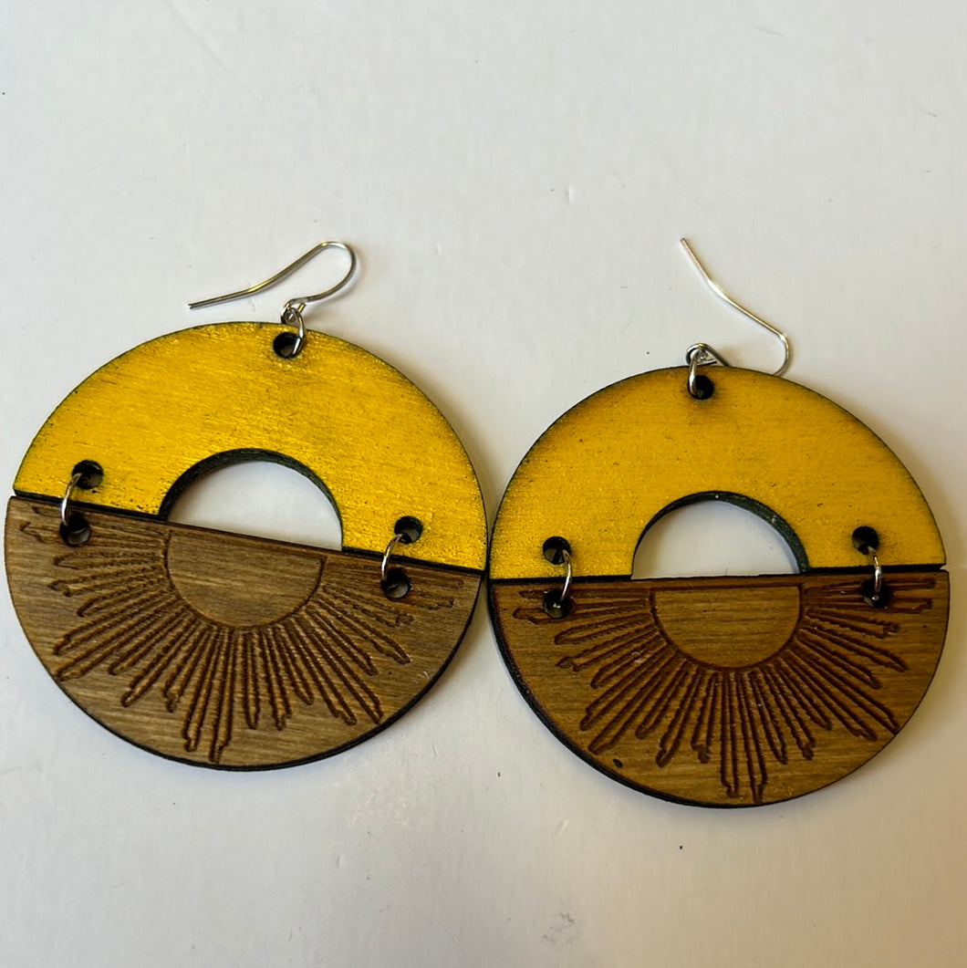 yellow/brown Pink Bulldog Earrings