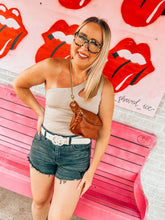 Load image into Gallery viewer, Leather bum bags
