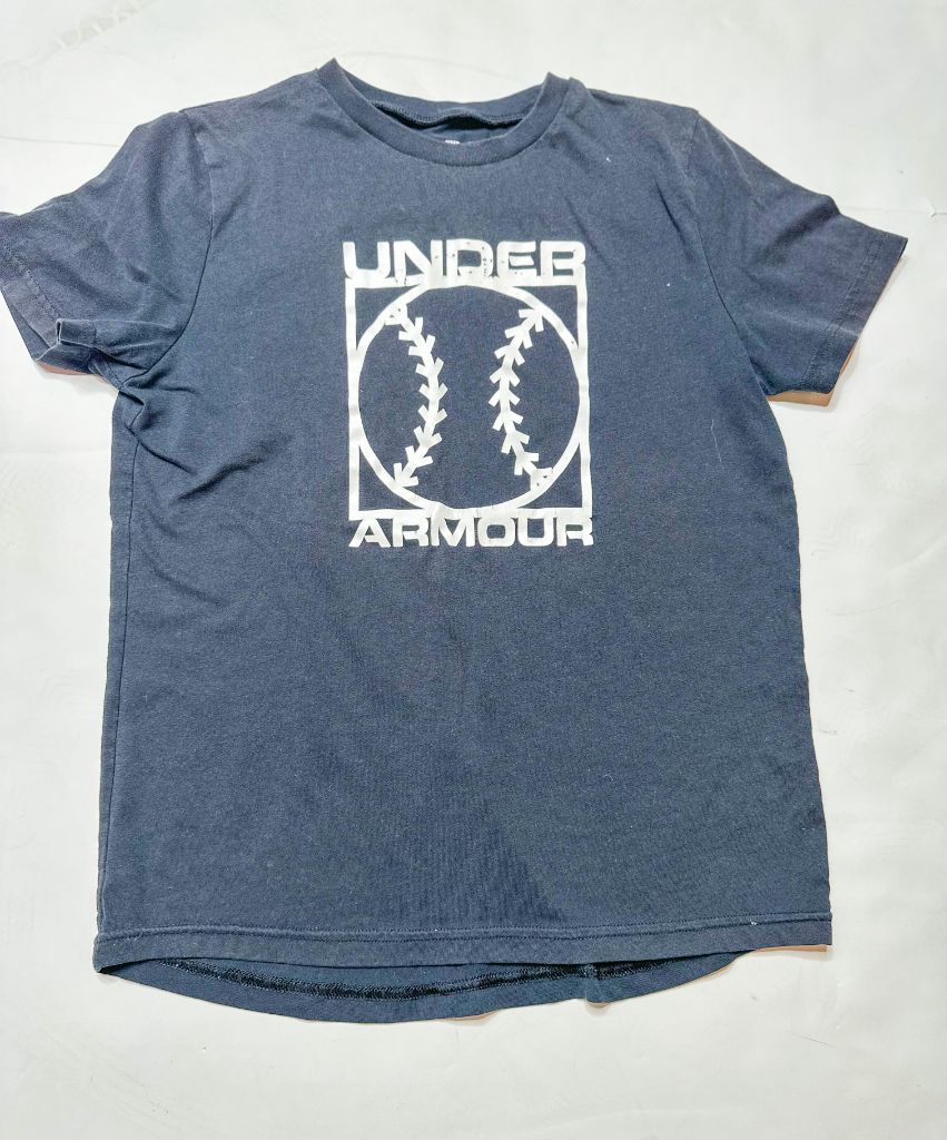 Black Under Armor Kids Top, Youth Medium