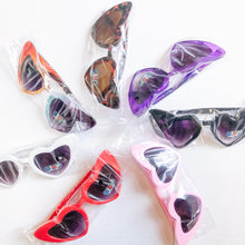 Load image into Gallery viewer, Kids Heart Sunnies
