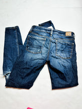Load image into Gallery viewer, Denim American Eagle Jeans, 2
