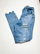 Load image into Gallery viewer, Denim Levis Jeans, 30
