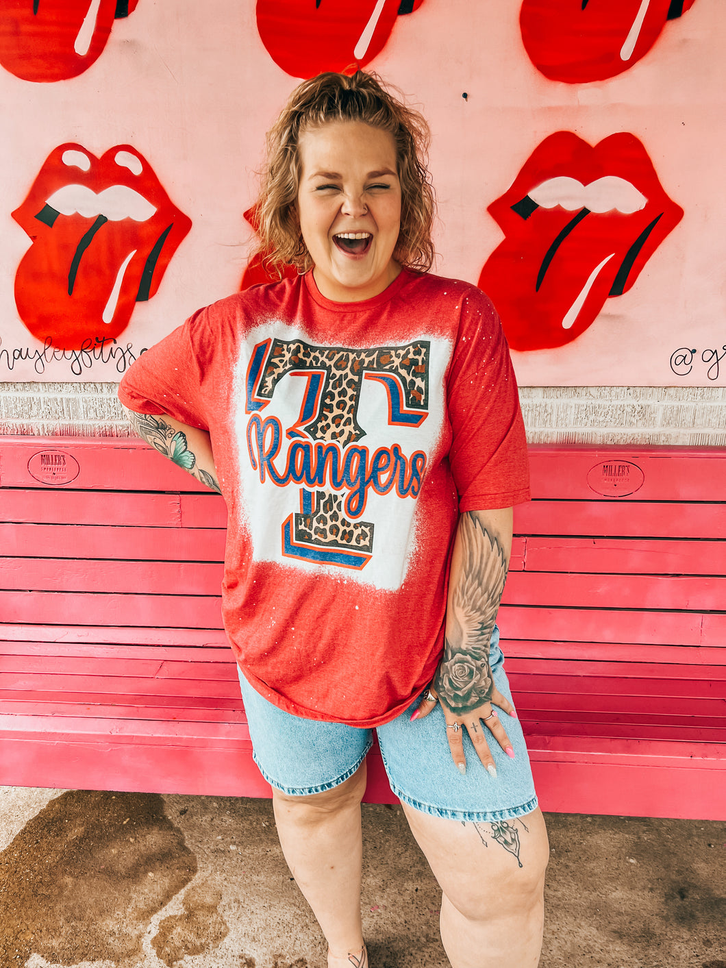 Red Pink Bulldog Womens Graphic Tee, 2XL