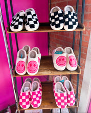 Load image into Gallery viewer, Babe slippers
