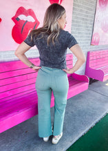 Load image into Gallery viewer, Wide legged cropped denim
