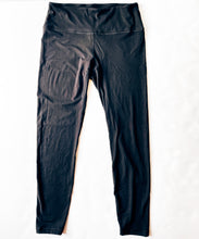 Load image into Gallery viewer, Solid leggings
